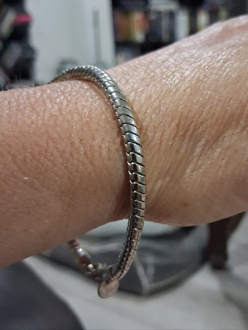 .925 Sterling Silver Snakechain Bracelet 8